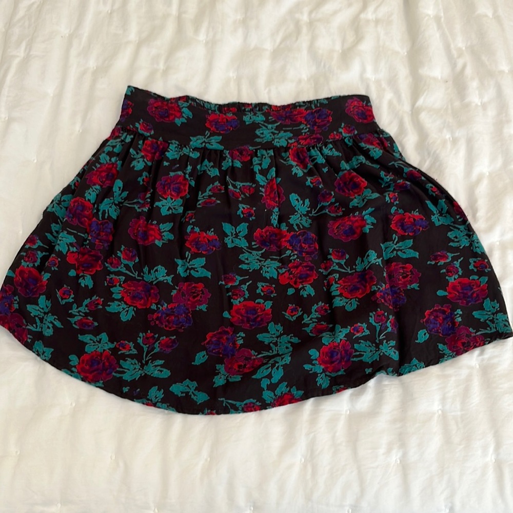 Kimchi blue floral A line skirt in size S